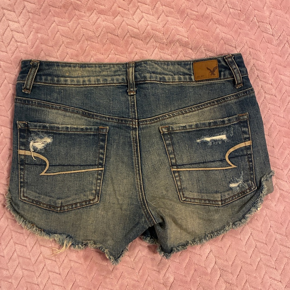 American Eagle Outfitters Blue Distressed Jean Shorts - Picture 4 of 4